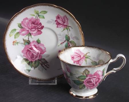 Berkeley Rose Footed Cup & Saucer Set