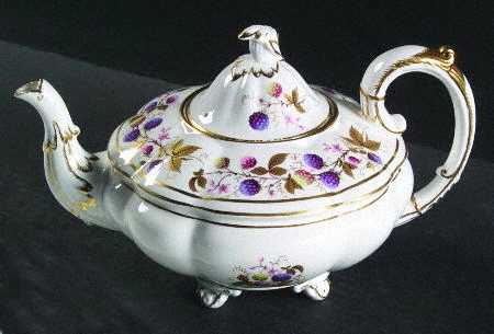 Golden Bramble (3 Gold Lines) Teapot & Lid