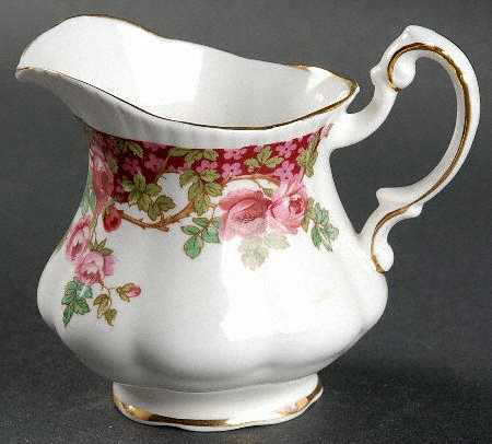 Olde English Garden Red Mini Creamer