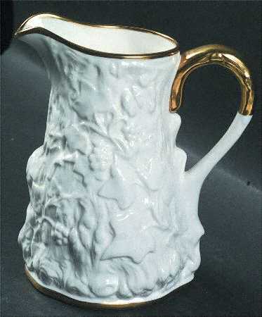 Old English Oak Gold 20 Oz Pitcher