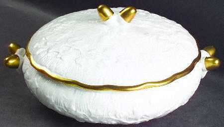 Old English Oak Gold Round Covered Vegetable