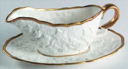 Old English Oak Gold Gravy Boat & Underplate