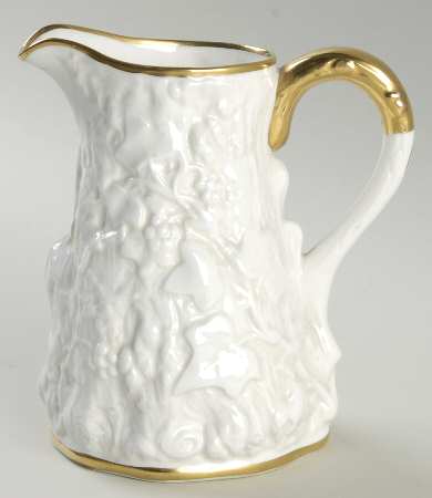Old English Oak Gold 16 Oz Pitcher