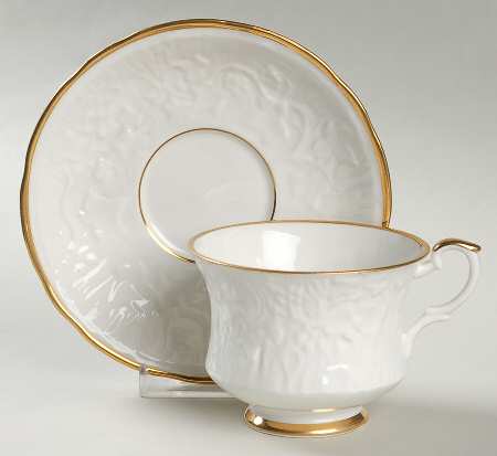 Old English Oak Gold Footed Cup & Saucer Set