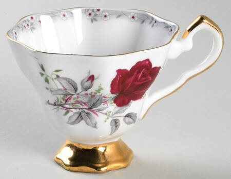 Roses To Remember (Scalloped) Footed Cup