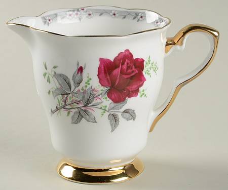 Roses To Remember (Scalloped) Creamer