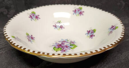 Sweet Violets (Not Embossed, Gold Drops Edge) Fruit/Dessert (Sauce) Bowl