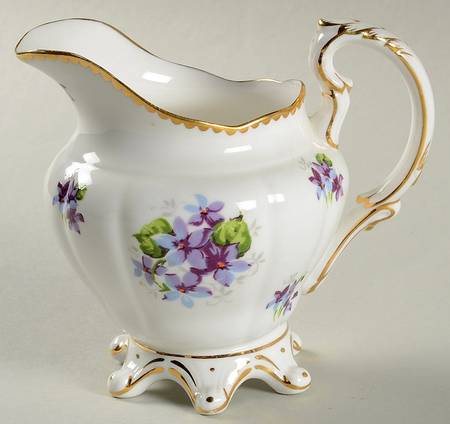 Sweet Violets (Not Embossed, Gold Drops Edge) Creamer