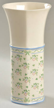 Laura 8" Vase