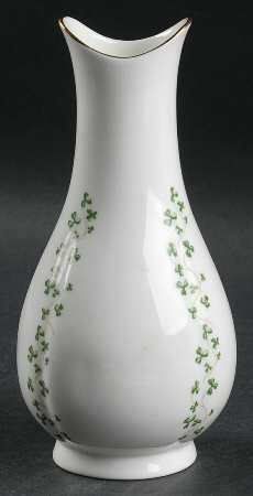 Trellis Shamrock (Ribbed, Fluted) Medium Vase