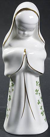 Trellis Shamrock (Ribbed, Fluted) Nun Figurine