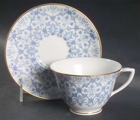 Aragon Footed Cup & Saucer Set