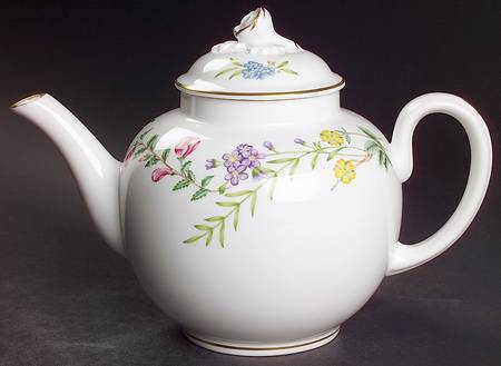 Arcadia Small Teapot & Lid