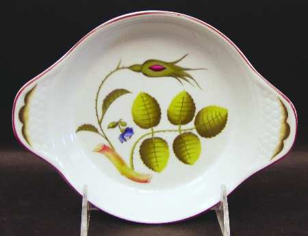 Blind Earl (No Raised Design) 7" Eared Round Egg Dish