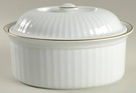 Corinth Gold 2.5 Quart Oval Covered Casserole by Royal Worcester