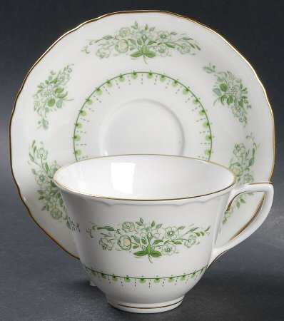 Derwent Flat Cup & Saucer Set