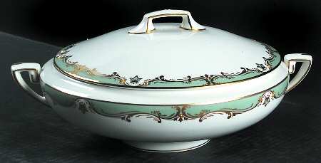 Devonshire Round Covered Vegetable