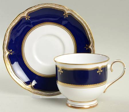 Diplomat Footed Cup & Saucer Set