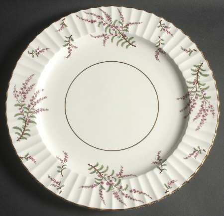 Dunrobin 14" Chop Plate (Round Platter)