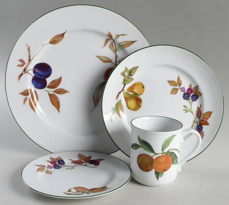Evesham Vale 4 Piece Place Setting