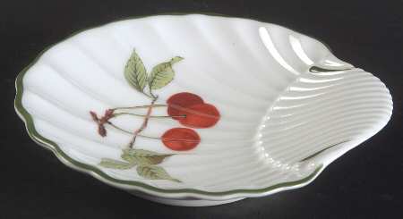 Evesham Vale Medium Shell Shaped Dish