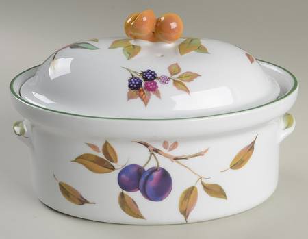 Evesham Vale 2.25 Qt Oval Deep Covered Casserole