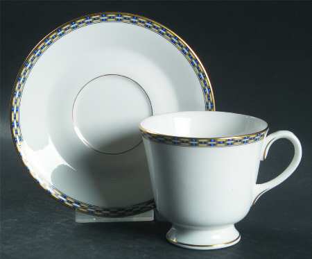 Francesca Footed Cup & Saucer Set