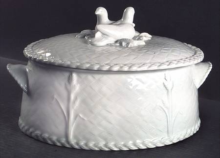 Gourmet (Embossed) 3 Quart Oval Covered Casserole