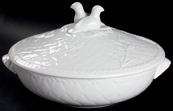 Gourmet (Embossed) 1.5 Qt Round Covered Casserole