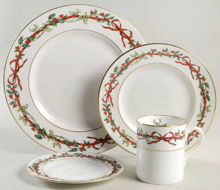 Holly Ribbons 4 Piece Place Setting
