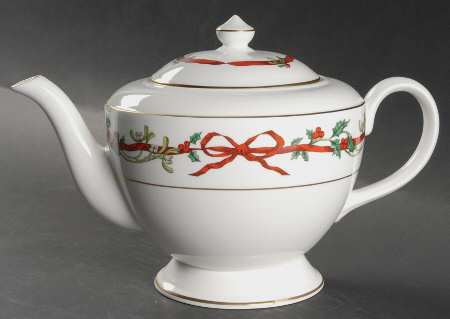 Holly Ribbons Teapot & Lid