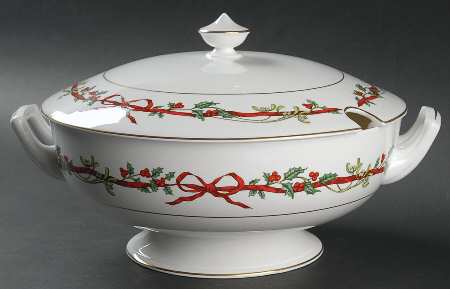Holly Ribbons Tureen &  Lid
