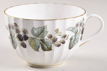 Lavinia (White Body, Bone) Oversized Cup