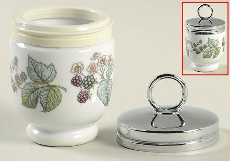 Lavinia (White Body, Bone) Egg Coddler & Lid