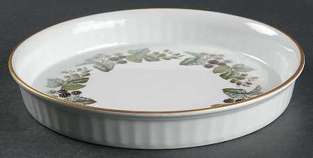 Lavinia (White Body, Bone) 9" Quiche