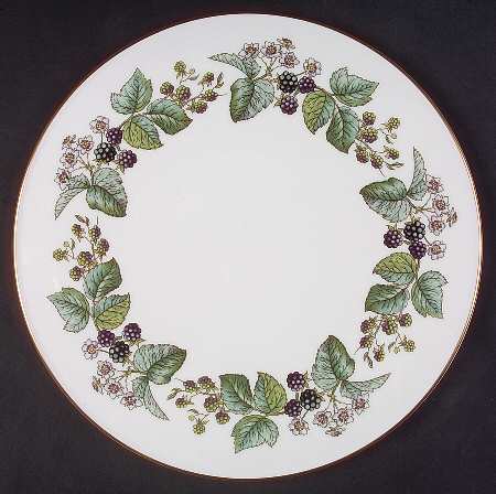 Lavinia (White Body, Bone) Cake Plate