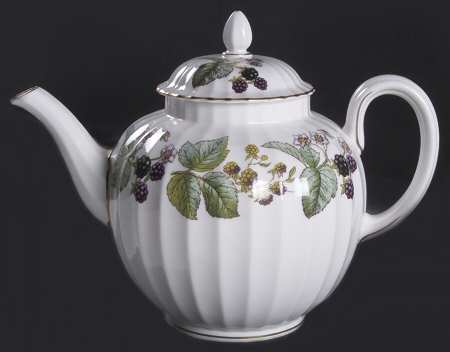 Lavinia (White Body, Bone) Teapot & Lid