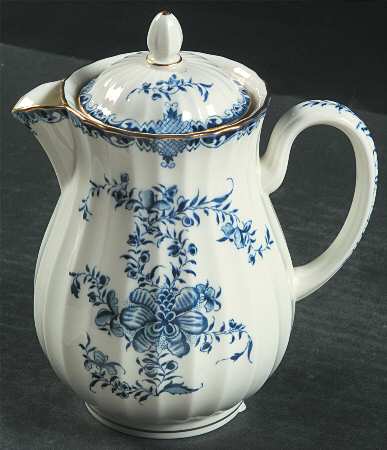 Mansfield Blue Hot Water Jug & Lid