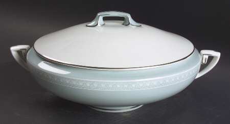 Orleans (Platinum Trim) Round Covered Vegetable