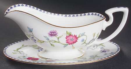 Patricia Gravy Boat & Underplate