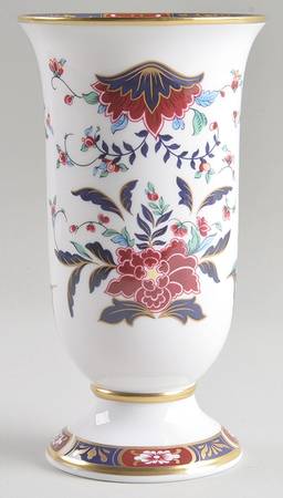 Prince Regent 8" Vase