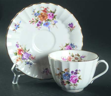 Roanoke White Flat Cup & Saucer Set