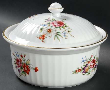 Roanoke White 1.5 Qt Round Covered Casserole