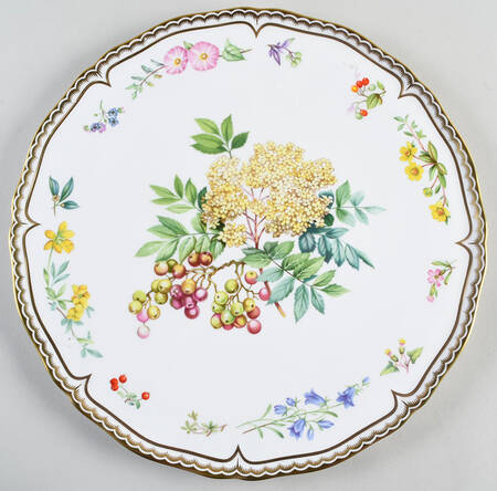 Sandringham Cake Plate