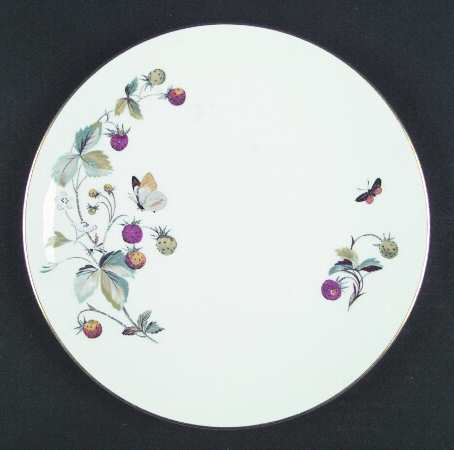 Strawberry Fair (Bone, Coupe, Smooth, Gold) Luncheon Plate