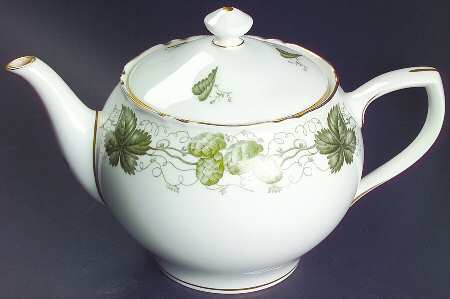 The Worcester Hop Teapot & Lid