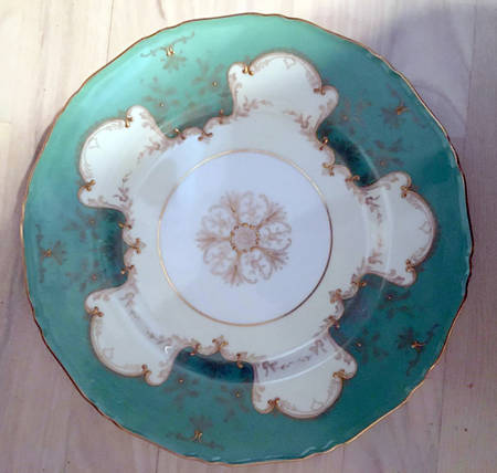 Z1265 by Royal Worcester
