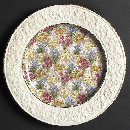 Marguerite (Gold Trim) Round Dinner Plate w/Wedgwood Border by Royal Winton