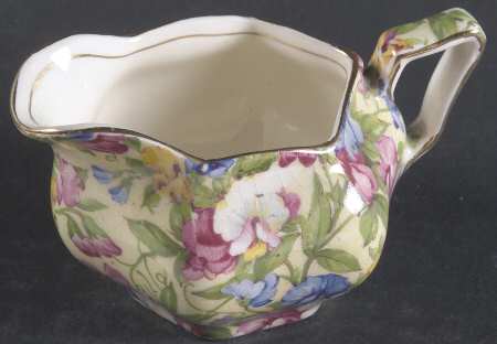 Sweet Pea Hector Creamer