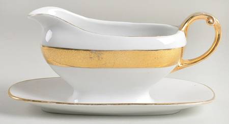 RYB3 Gravy Boat with Attached Underplate
